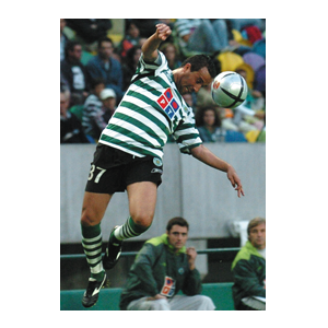 Rogério – Lateral-direito polivalente e de bom nível