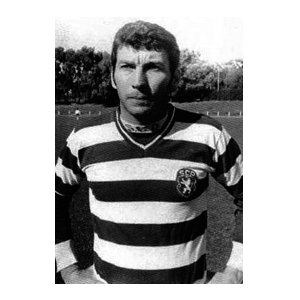 Vagner – Médio versátil com capacidade de liderança