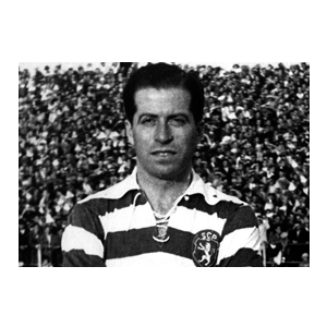1942 – 5-0 ao Porto com hat-trick de João Cruz