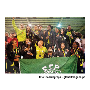 2013 – Campeãs Nacionais de pista coberta pela 18ª vez